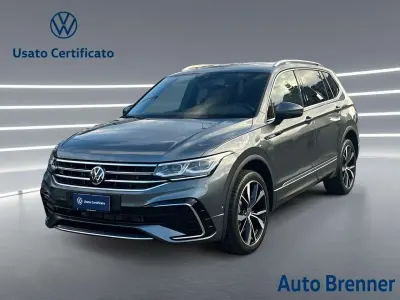 Usata VW Tiguan Allspace R-line 200 CV (147 kW) 2024 Platinum grey metallizzato SUV