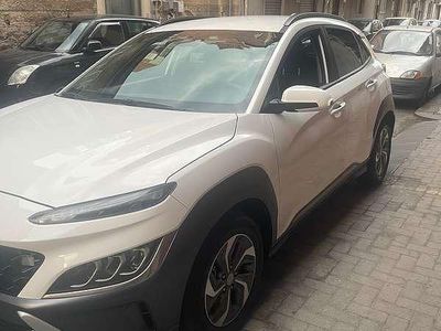 Usata Hyundai Kona 105 CV (77 kW) 2021 Bianco SUV