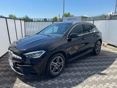 Usata Mercedes GLA200 Premium 150 CV (110 kW) 2022 Nero metallizzato SUV