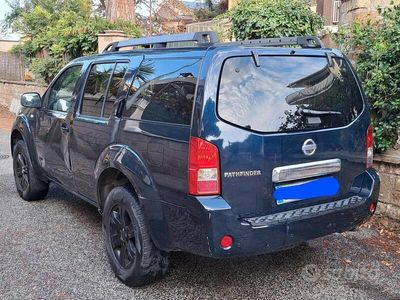 usata Nissan Pathfinder AUTOCARRO PER TRASPORTO DI COSE USO PROPRIO