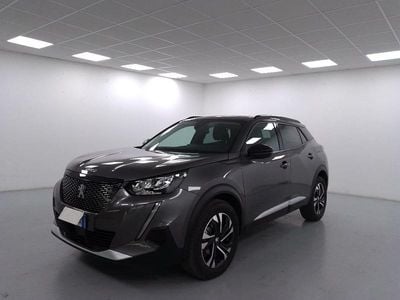 Usata Peugeot 2008 Allure 102 CV (75 kW) 2022 Grigio SUV