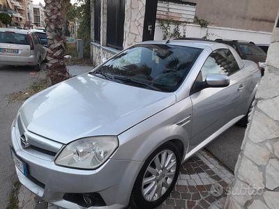 Usata Opel Tigra Enjoy 2006 Grigio Cabrio