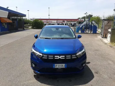 Usata Dacia Sandero Essentiel 67 CV (49 kW) 2023 Berlina