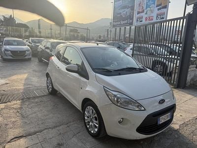 Usata Ford Ka Titanium 75 CV (55 kW) 2009 Bianco Utilitaria