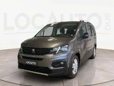 Usata Peugeot Rifter Allure 110 CV (80 kW) 2019 Grigio Monovolume