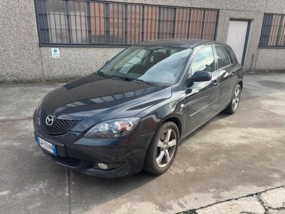 Usata Mazda 3 Active 149 CV (109 kW) 2005 Blu Berlina