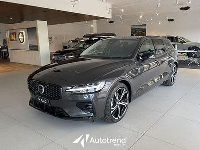 Nuova Volvo V60 Core 197 CV (144 kW) 2025 Grigio scuro Station wagon