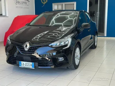 Usata Renault Clio V Business 86 CV (63 kW) 2020 Nero Berlina