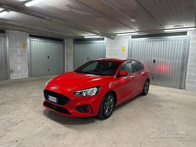 Rosso Usata 2020 Ford Focus ST-Line Berlina | 13.800 € (Buon prezzo)