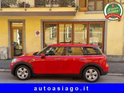 Usata Mini One Clubman Classic 102 CV (75 kW) 2020 Rosso Station wagon
