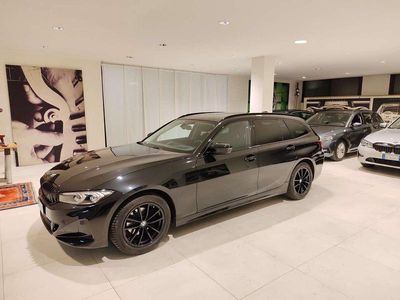 Usata BMW 318 150 CV (110 kW) 2022 Nero Station wagon