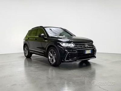 Usata VW Tiguan R-line 150 CV (110 kW) 2022 Nero SUV