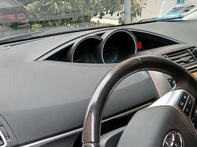 Usata Toyota Verso 112 CV (82 kW) 2015 Grigio Monovolume