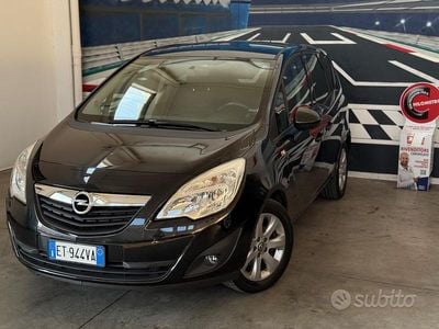 Usata Opel Meriva Cosmo 100 CV (73 kW) 2014 Nero Monovolume