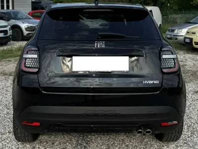 Usata Fiat 600 136 CV (100 kW) 2025 Nero SUV