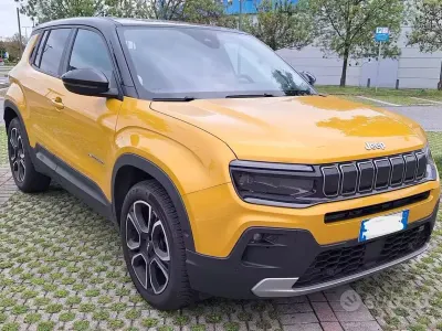 Käytetty Jeep Avenger