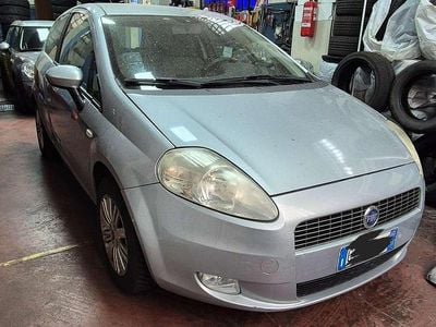 Usata Fiat Grande Punto Dynamic 65 CV (47 kW) 2006 Utilitaria