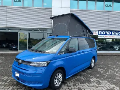 Usata VW California Beach 150 CV (110 kW) 2025 Blu Furgone