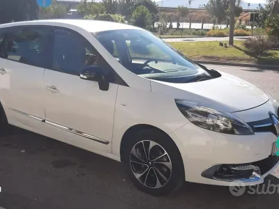 Usata Renault Scenic E-Tech Bose Edition 110 CV (80 kW) 2014 Bianco Monovolume