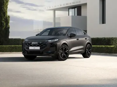 Nuova Audi Q3 Sportback S-Line 150 CV (110 kW) 2026 Marrone madeira effetto opaco polare SUV