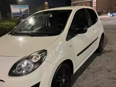 Usata Renault Twingo 75 CV (55 kW) 2010 Utilitaria