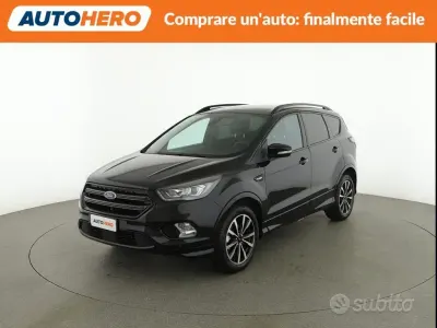 Usata Ford Kuga 120 CV (88 kW) 2019 Nero SUV