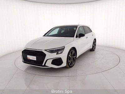 Usata Audi A3 Sportback e-tron 150 CV (110 kW) 2024 Bianco pastello Utilitaria
