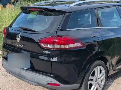 Usata Renault Clio 90 CV (66 kW) 2018 Nero Station wagon