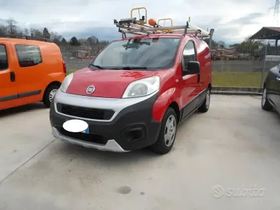 Usata Fiat Fiorino 95 CV (69 kW) 2016 Rosso Monovolume