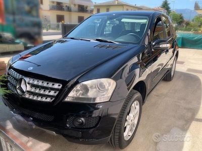 Usata Mercedes ML280 190 CV (139 kW) 2006 Nero SUV