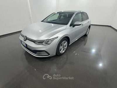 Usata VW Golf VIII Life 150 CV (110 kW) 2020 Argento Berlina