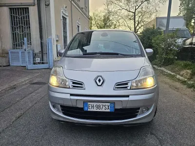 Usata Renault Grand Modus Dynamique 111 CV (81 kW) 2011 Monovolume