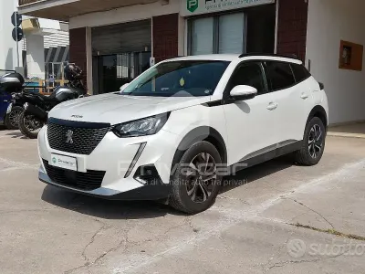 Usata Peugeot 2008 Allure 101 CV (74 kW) 2020 Bianco SUV