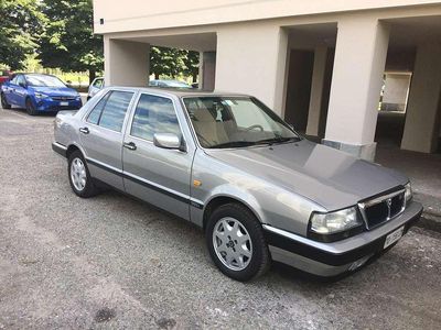 Usata Lancia Thema 117 CV (86 kW) 1989 Argento Berlina