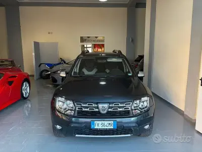 Usata Dacia Duster Lauréate 109 CV (80 kW) 2017 Blu SUV