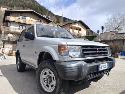 usata Mitsubishi Pajero Pajero 2.5 TDI 3p. GLX