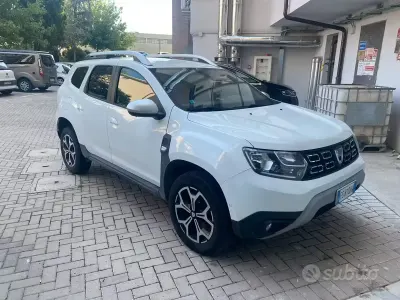 Usata Dacia Duster 114 CV (83 kW) 2018 Bianco SUV