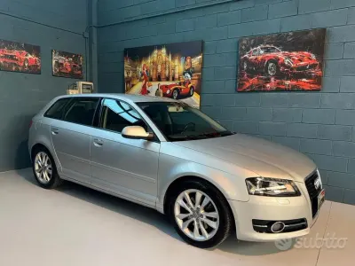 Usado Audi A3 Ambiente 200 CV (147 kW) 2011 Gris Utilitario