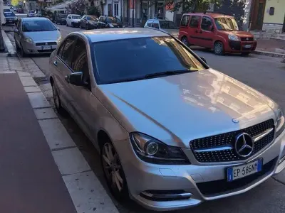 Usata Mercedes C200 Executive 120 CV (88 kW) 2013 Grigio Berlina