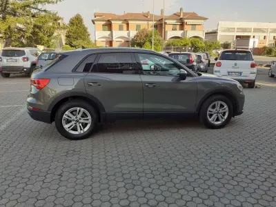 Usata Audi Q3 150 CV (110 kW) 2022 Grigio SUV