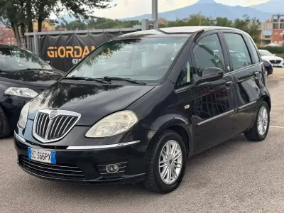 Usata Lancia Musa 77 CV (56 kW) 2010 Nero Monovolume