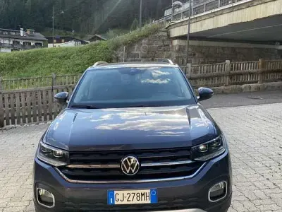 Usata VW T-Cross Advance 110 CV (80 kW) 2022 Bluazzurro SUV