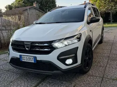 Usata Dacia Jogger Extreme 101 CV (74 kW) 2022 Monovolume