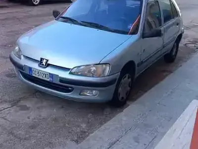 Usata Peugeot 106 60 CV (44 kW) 2002 Utilitaria