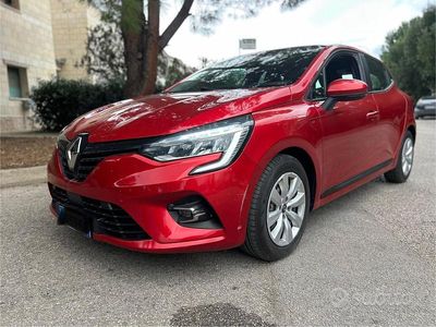 Usata Renault Clio V Zen 85 CV (62 kW) 2020 Rosso Berlina