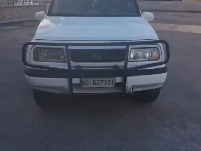 Usata Suzuki Vitara 96 CV (70 kW) 1992 SUV