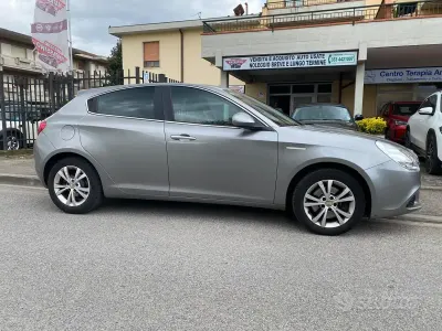 Usata Alfa Romeo Giulietta Progression 170 CV (125 kW) 2010 Grigio Utilitaria