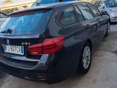 Usata BMW 318 Advantage 150 CV (110 kW) 2017 Nero Station wagon