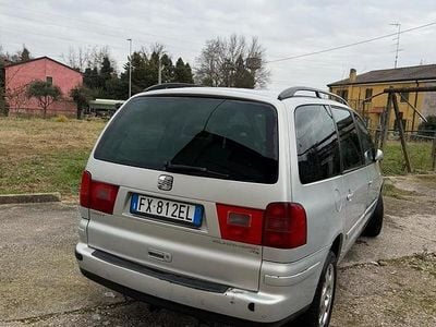 Usata Seat Alhambra 115 CV (84 kW) 2004 Grigio Monovolume