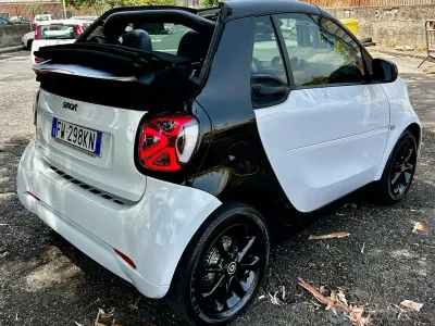 Usata Smart ForTwo Cabrio Passion 71 CV (52 kW) 2019 Bianco Cabrio
